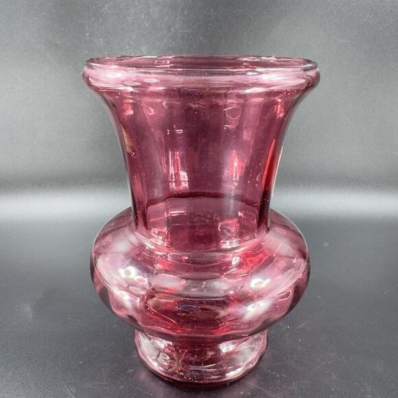 Vintage Pilgrim Cranberry Glass Vase Footed Hurricane Vase Made With Gold USA - Picture 8 of 12